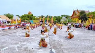 รำ งานประเพณี แห่เทียนพรรษา