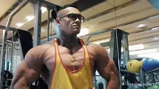 Richard Morilla Gym Workout & Posing