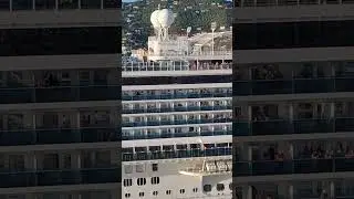 Cruise ship departure from St Thomas ( US Virgin Islands)