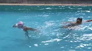 நீச்சல் குளத்தில் குழந்தைகள் விளையாடும் வீடியோ,children's playing in the swimming pool