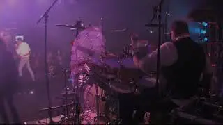 Simply Queen  rocks 