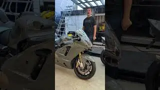Макс продает коллекцию скоростных мотоциклов, в том числе Honda Blackbird с турбонаддувом!
