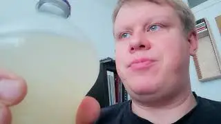 Freeway Lemon Sour ja Rasberry Lavender limut - K&auml;pp&auml; J&auml;tk&auml;n about muutamien minuuttien makutesti.