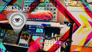 Somniferous - Maschine + Plus & Syntrx II & Ghost pedal - Psy-Doom ritual drone minimal techno