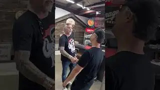 Eu tentei ensinar Portugu&ecirc;s para o Richard Da Gas Monkey