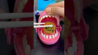 Angry crocodile eating Arabic sweets #sweets #asmrsounds #satisfying #viralshort #shortvideo