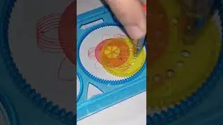 Don&rsquo;t skip, watch the magic at end #spinography #satisfying #asmr #spinning