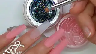 UÑAS ACRILICAS DISEÑO ROSA DE CASTILLA + CLON SWAROVSKIS