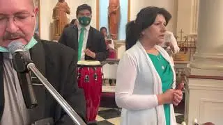 Sois la semilla que ha de crecer.  (Letra y Musica de Cesáreo Gabaráin)