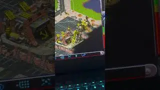 Music goes to planes and troops dropping in to finshed off! @GamerGuyNY #redalert2