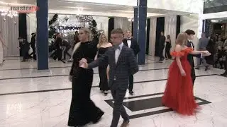 MASTER TV ŁUKÓW -  Zobacz polonezy w wykonaniu maturzystów I LO im. T. Kościuszki w Łukowie