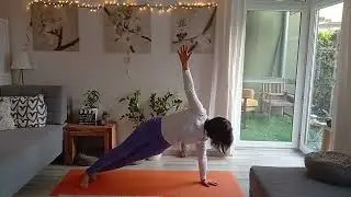Yoga 👣🫶 for hormonal balance. Hips opening, back mobility, breathing techniques.