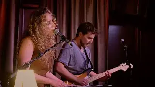Emily James - Who Would've Thought (Live at The Hotel Cafe)