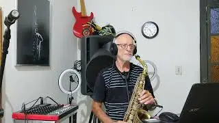 LA COLEGIALA - Walter Le&oacute;n Aguilar - vers&atilde;o.Rodolfo y su t&iacute;pica 1970 🎷 sax alto 