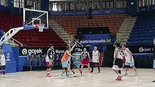 Fun game senior basketball Bandung community at SM Bandung court @dennyseno