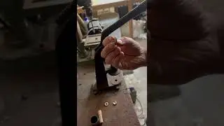 How to make 2 different types of buttons!