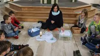 Doopverhaal van de Godly Play methode - eerstecommunicanten federatie Borgloon 2018-2019