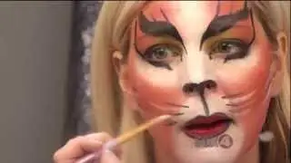 Carley Goes Backstage!
