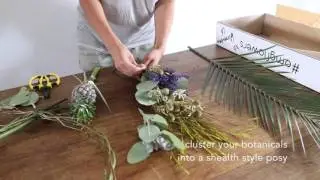 HOW TO: DIY Modern Tropical Christmas Wreath