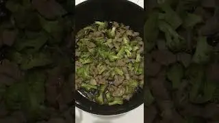 Homecooks: Broccoli with pork 🥦 #homecooks