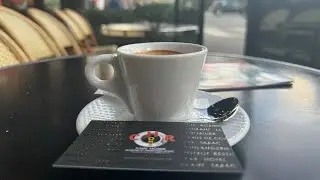 PARIS 6E ARD BAR BRASSERIE RESTAURANT AVEC UNE BELLE FA&Ccedil;ADE ET UNE TERRASSE