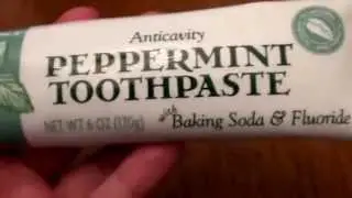 Trader Joe's All Natural Anticavity Peppermint Toothpaste Baking Soda & Fluoride
