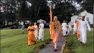 Sripada Bhakti Vikasa Swami Arrives At Krishna Life, Atlanta, USA