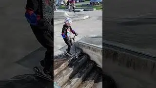 je Crash la S2S Scoot2street d'Antoine ☠️💀🤕#scoot2street #skatepark #shorts #crash #freestyle #scoot