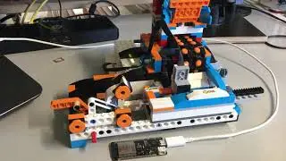 Controling the Lego Boost movehub using Legoino on an ESP32 microcontroller
