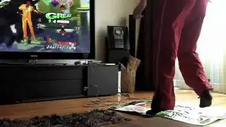 Me playing DDR (Dance Dance Revolution Univers - xbox360)