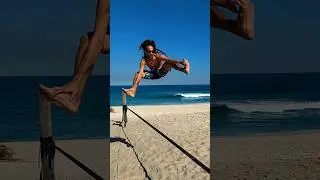 Pular no Slackline &eacute; f&aacute;cil ou dif&iacute;cil? 🤔 #slackline #tricks #jump
