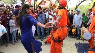 Delhi Girl dances with folk tunes at Surajkund Mela, India