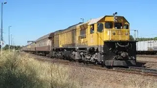 Zimbabwe train from Bulawayo arrives in Victoria Falls March 2013