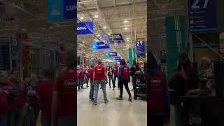 Lowes on 3! 1,2,3 Lowes!
