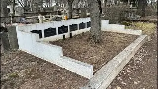 Фундамент и границы: чему нас учат кладбища о структуре.
