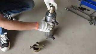 How to easily change post tension mono jack anchor wedge?