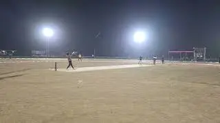 Bol sound cricket kese marte he six cricket player