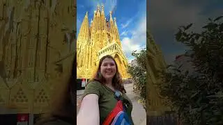 Looking for a cool travel transition that&rsquo;s easy to film solo? 🌍✨ This simple clip took me across