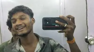 Kapde lene aay hai 