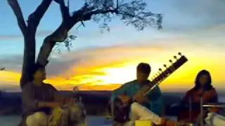 Pt. Manmohan Kumbhare with Ustad Chhote Rehmat Khan.mp4