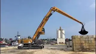 Liebherr LH110C With 5.5 yd Clamshell Bucket By The Port