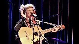 ALICIA EDELWEISS ft. Chor Agua Voigas - The Cockroaches And Me [RABENHOF Vienna]