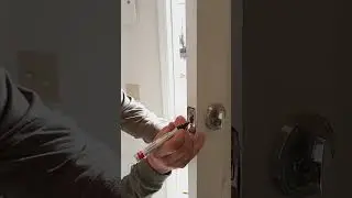 Хитрость для идеальной установки замка с засовом!