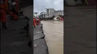 Tragedi Rumah Runtuh Saat TIMSAR Sedang Evakuasi Warga Setelah Terjadi Bencana  #simulasiai #ai