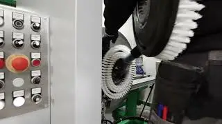 Roth Composite Machinery - V-U-BFA - New vertical universal disc and roller brush machine concept