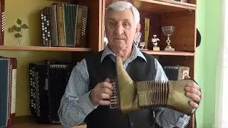 Пенсионер создал музей гармоник