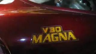 1984 Honda Magna V30 VF500C Airbox removal for Carbs