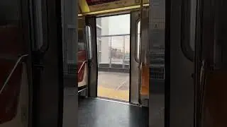 R68A W Train #5193 Door Chime #shorts