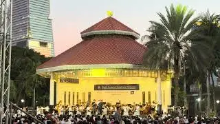 Bangkok - Royal Bangkok Symphony Concert introducing singer #bangkok #thailand #concert #lumpini
