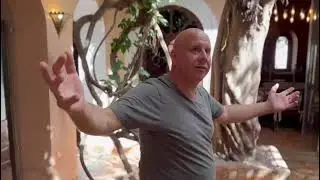 At Dar Khalifa: Courtyard